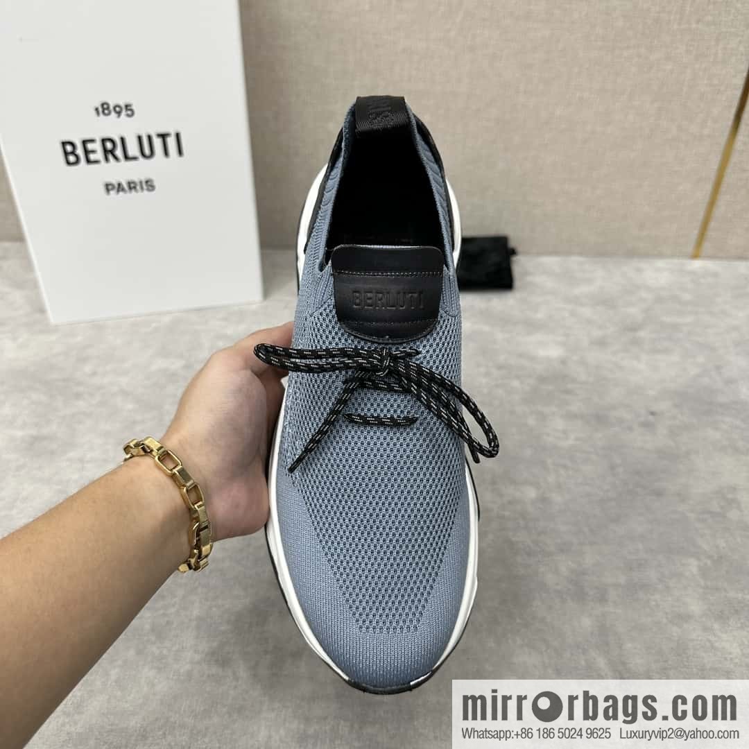 ๐๐Berlut's new Shadow fly-knit sneakers