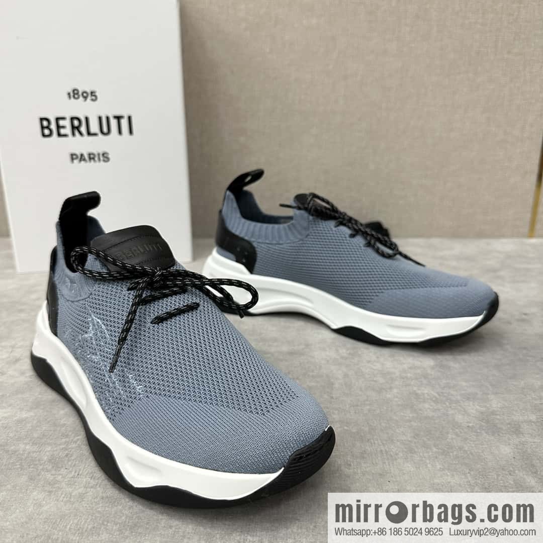 ๐๐Berlut's new Shadow fly-knit sneakers