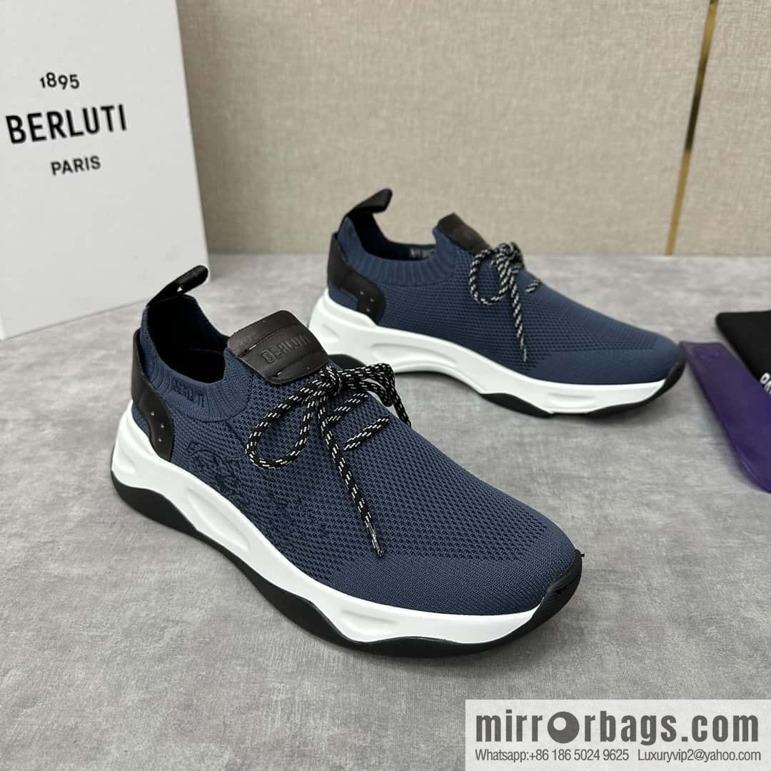 ๐๐Berlut's new Shadow fly-knit sneakers