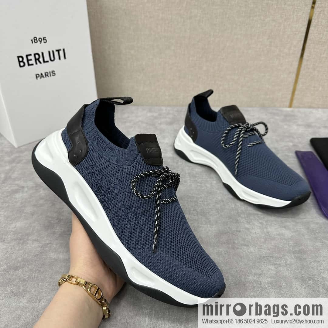 ๐๐Berlut's new Shadow fly-knit sneakers