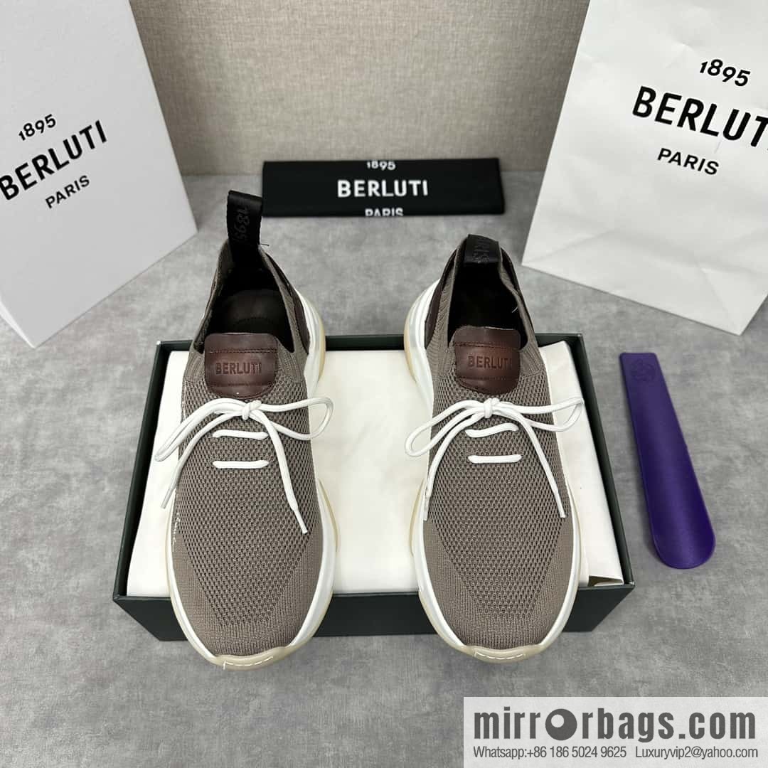 ๐๐Berlut's new Shadow fly-knit sneakers