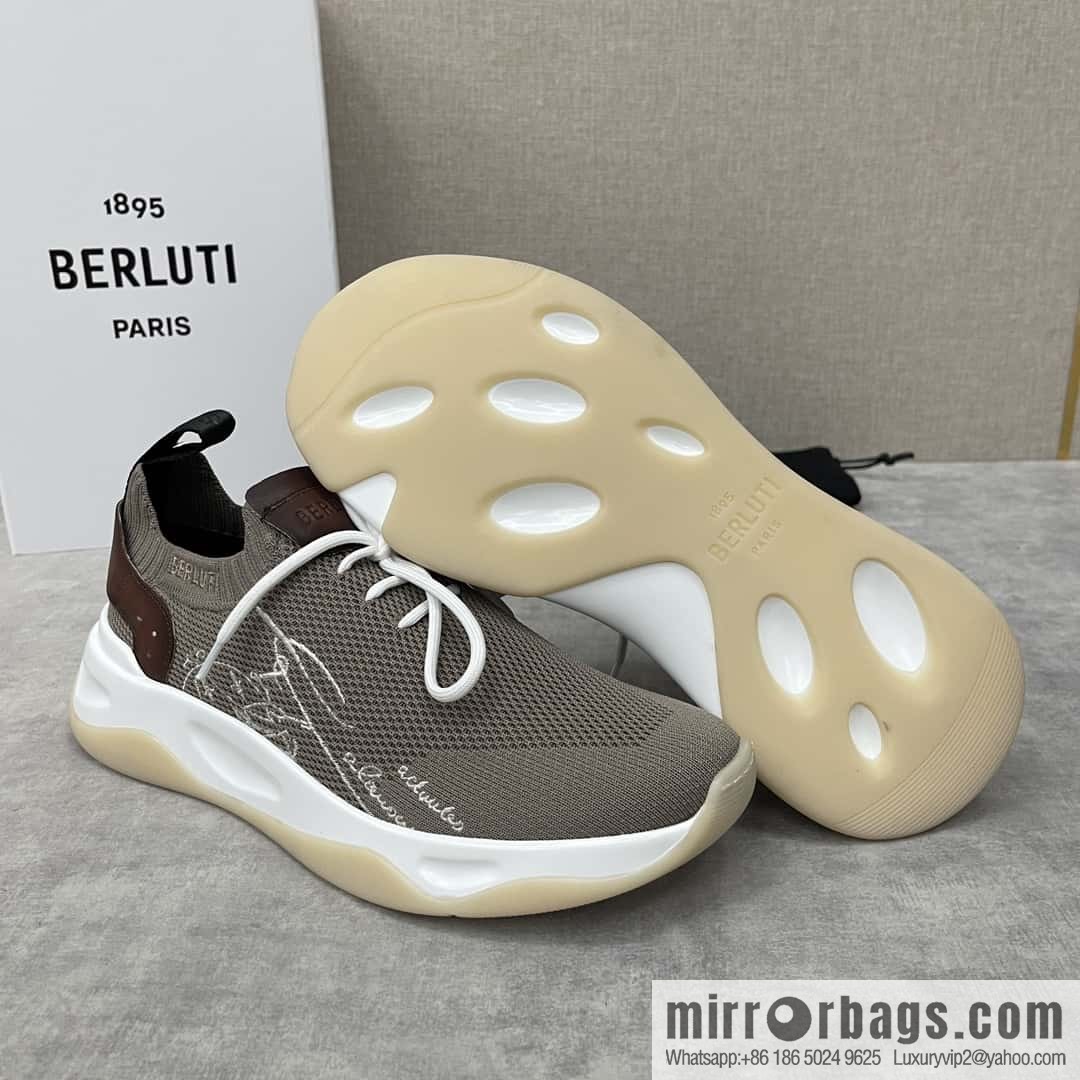 ๐๐Berlut's new Shadow fly-knit sneakers