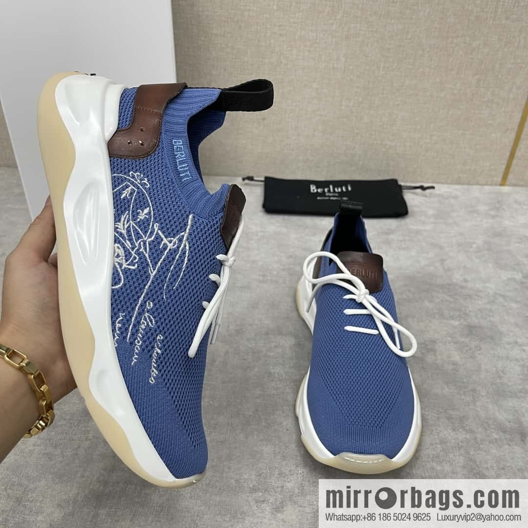 ๐๐Berlut's new Shadow fly-knit sneakers