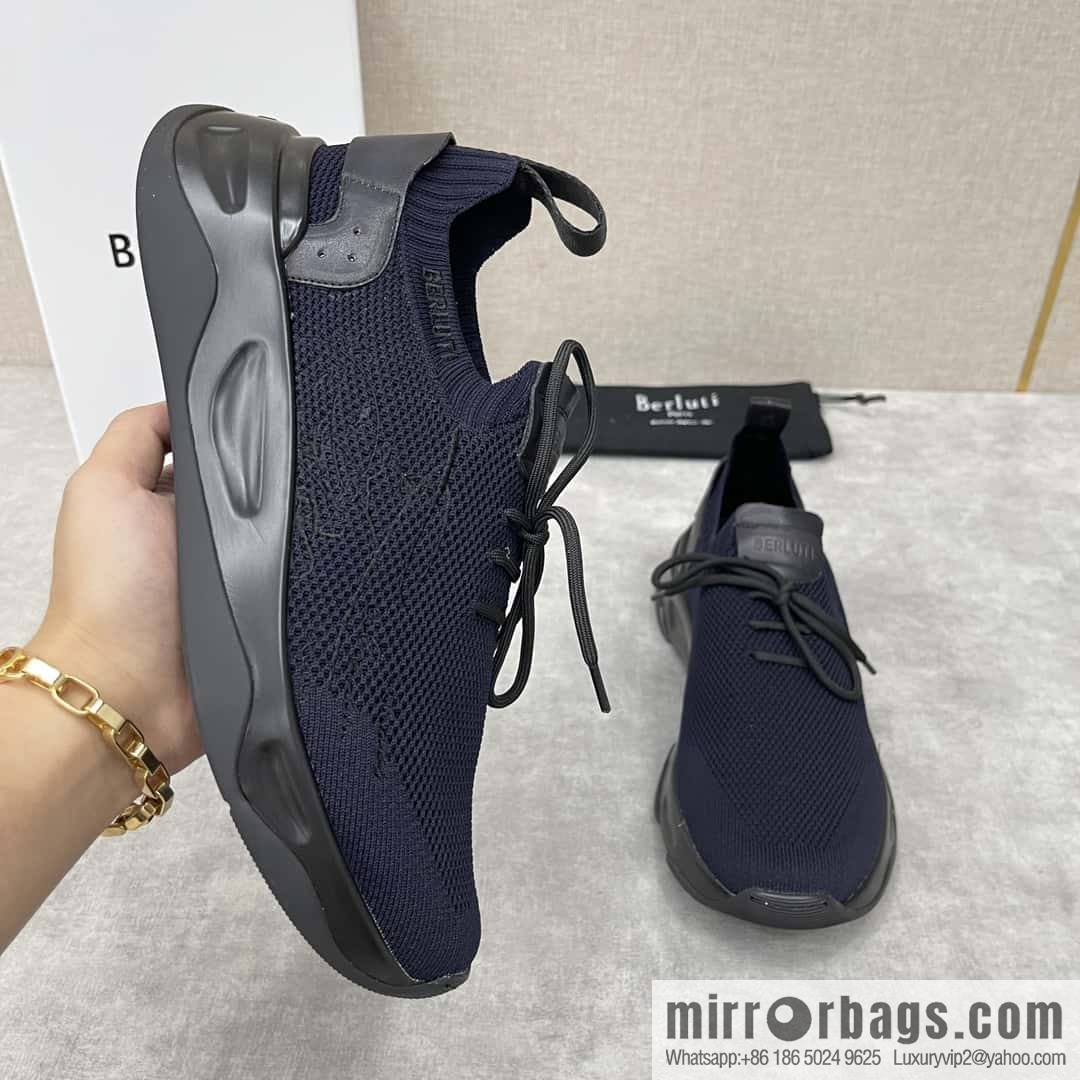 ๐๐Berlut's new Shadow fly-knit sneakers