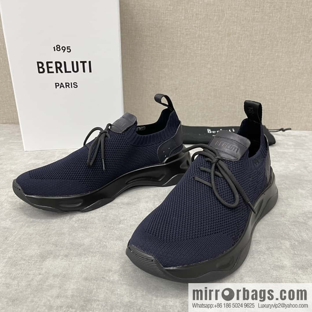 ๐๐Berlut's new Shadow fly-knit sneakers