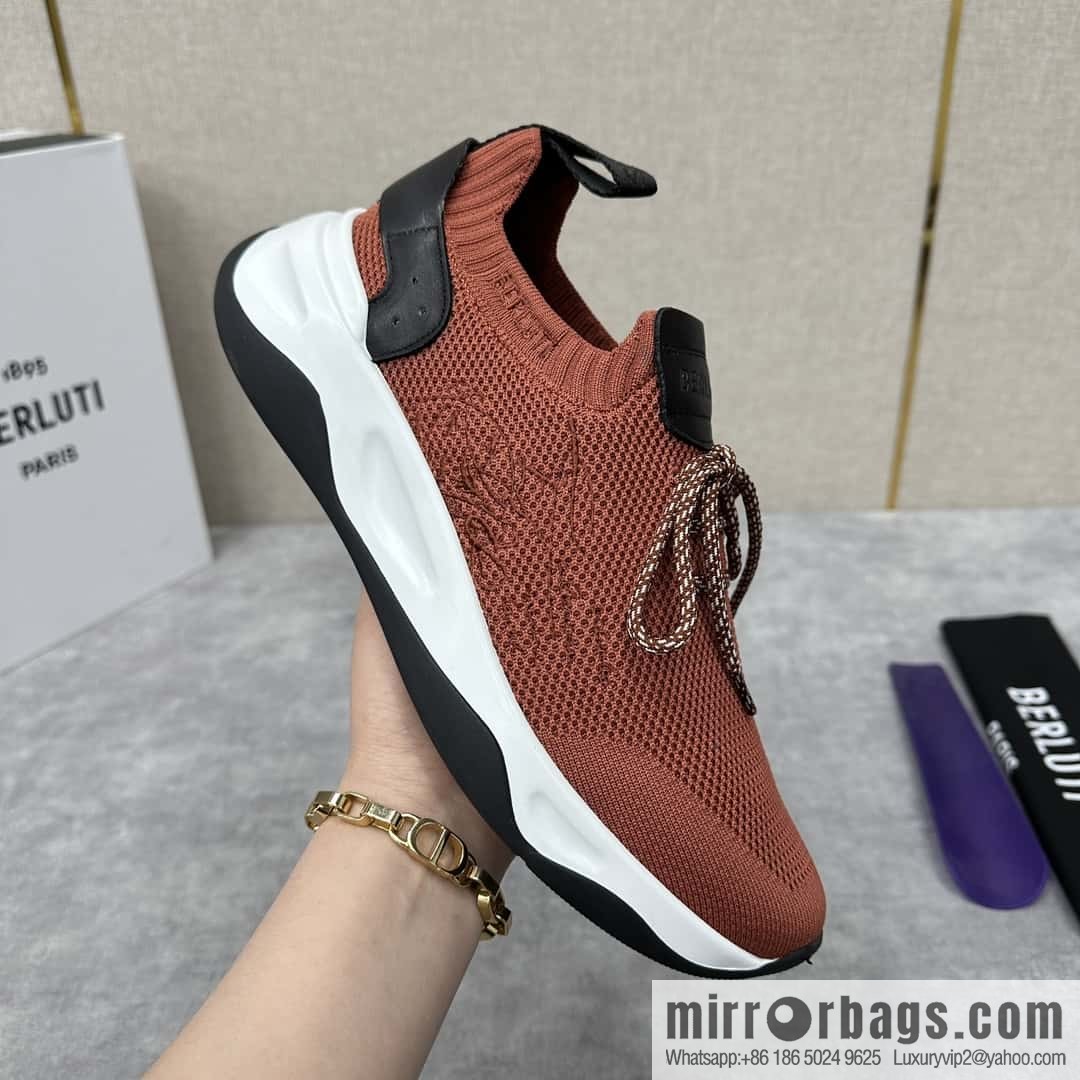 ๐๐Berlut's new Shadow fly-knit sneakers