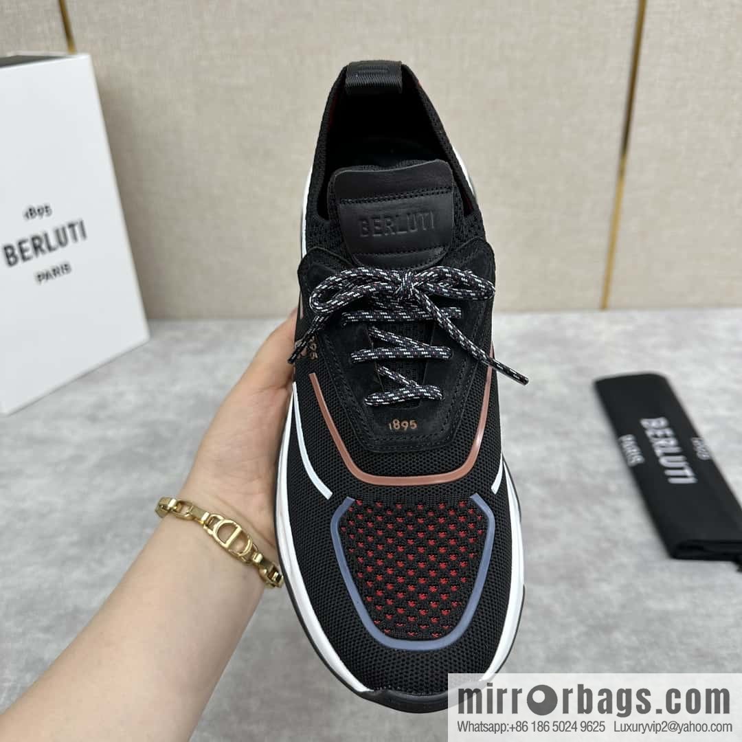 ๐๐Berlut's new Shadow fly-knit sneakers