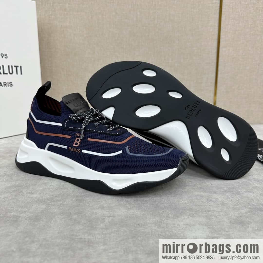 ๐๐Berlut's new Shadow fly-knit sneakers