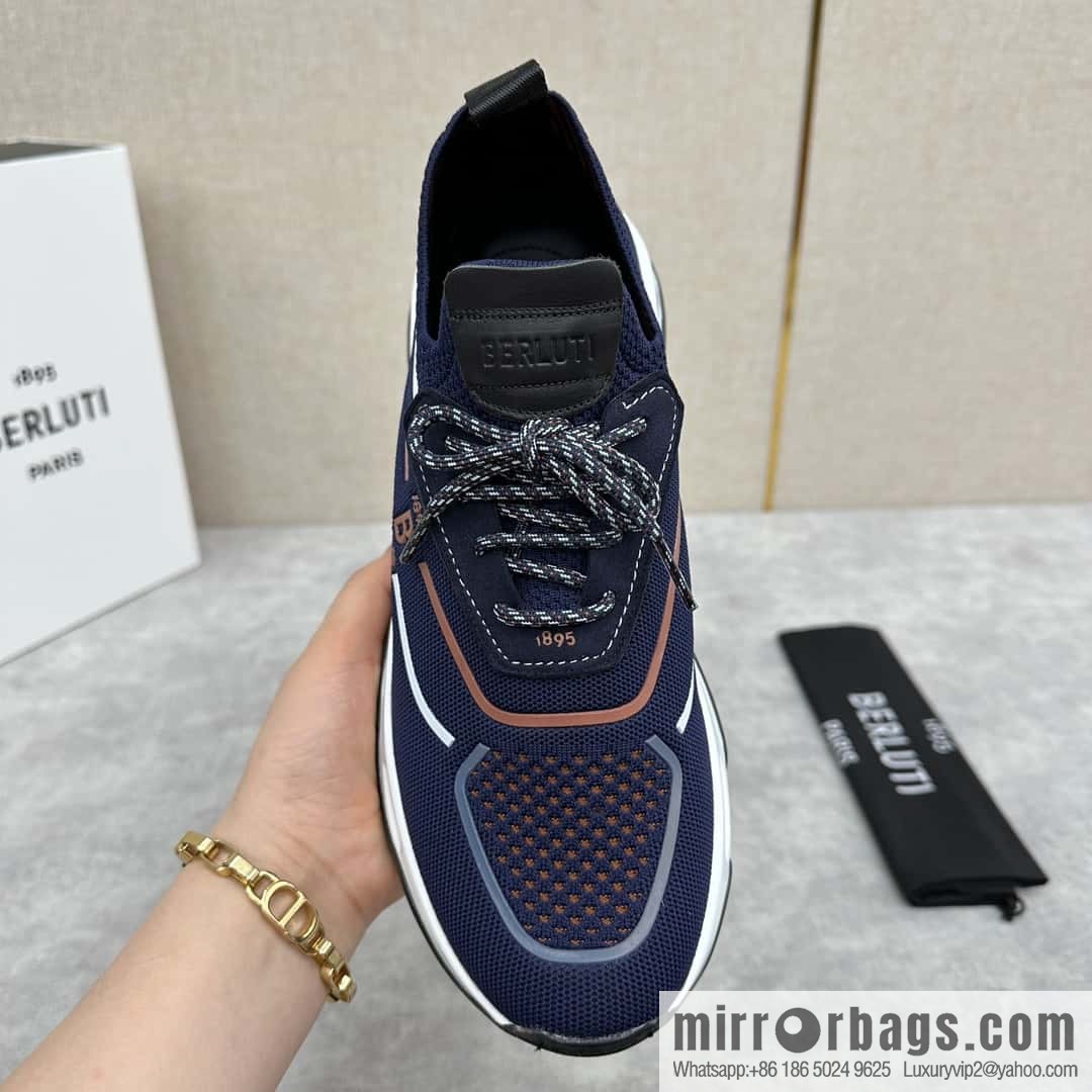 ๐๐Berlut's new Shadow fly-knit sneakers