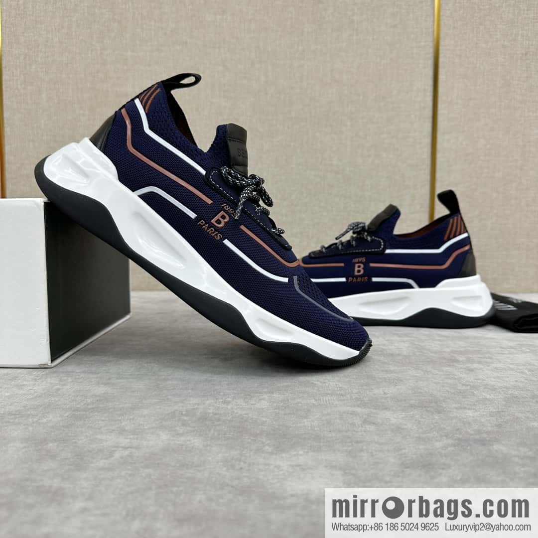 ๐๐Berlut's new Shadow fly-knit sneakers