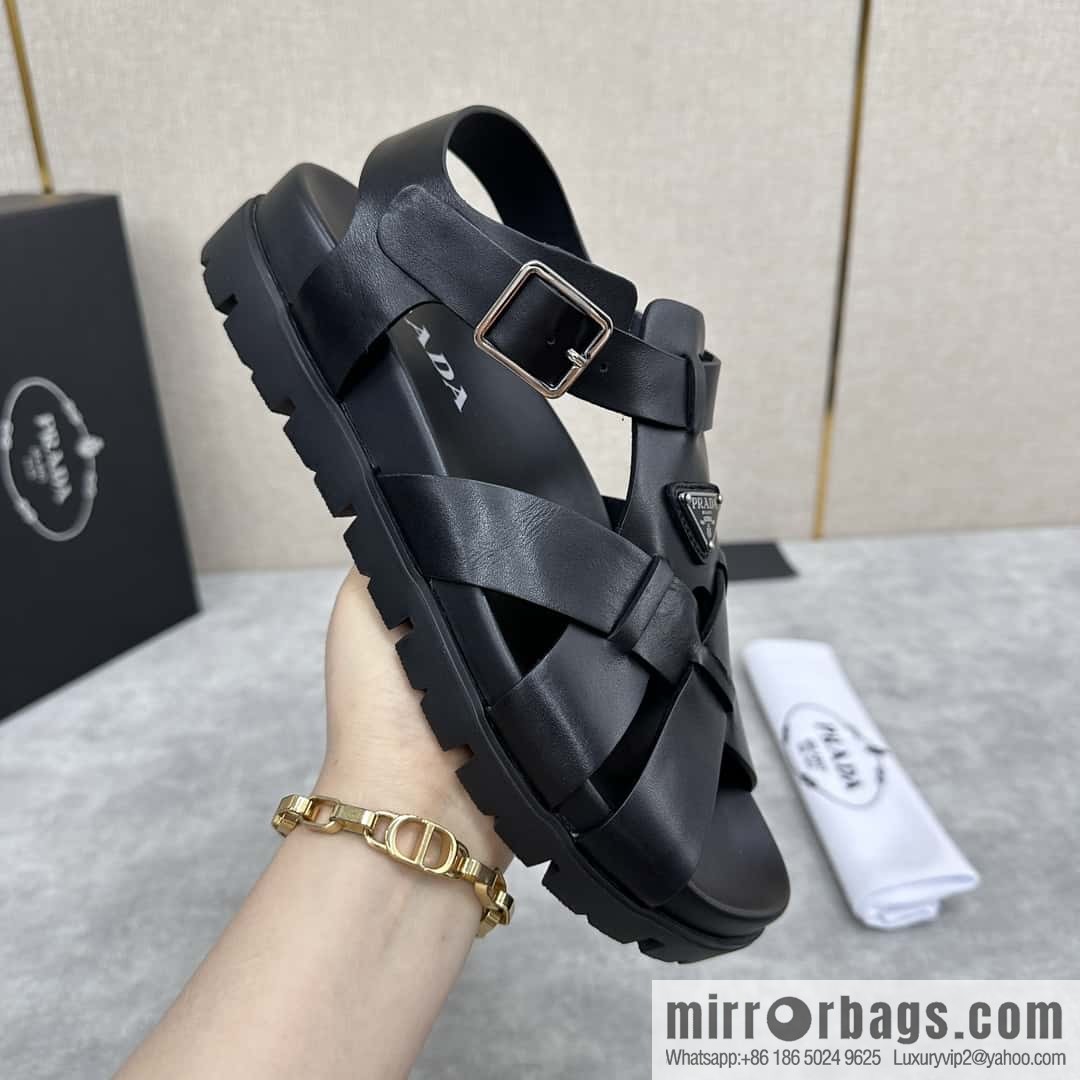 ๐๐P's new Prada * Prada-da, new men's leather cross-woven sandals