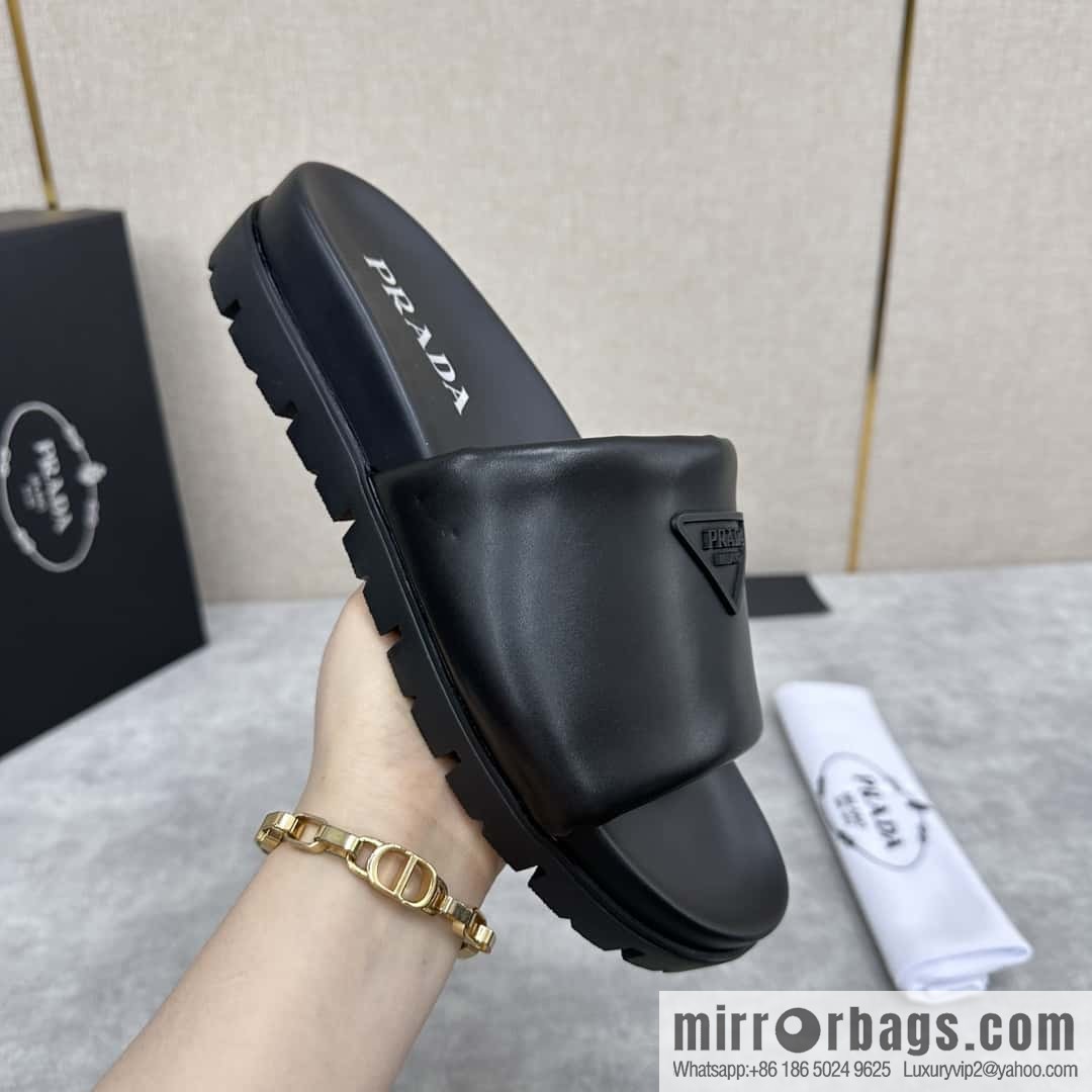 ๐๐P new Prada * Prada-da, new men's leather one-word sandals