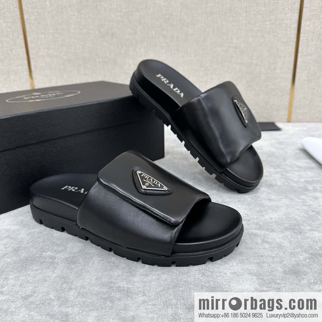 ๐๐P new Prada * Prada-da, new men's leather one-word sandals