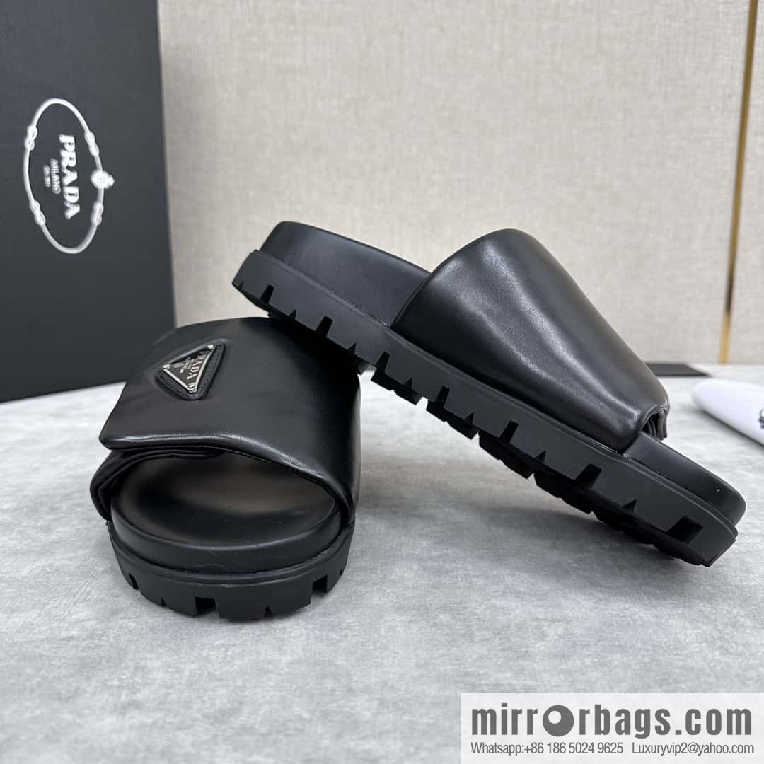 ๐๐P new Prada * Prada-da, new men's leather one-word sandals