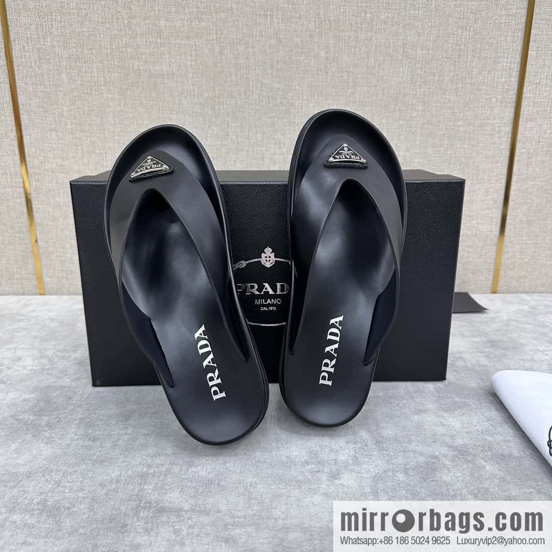 ๐๐P new Prada * Prada-da, new men's leather flip-flops
