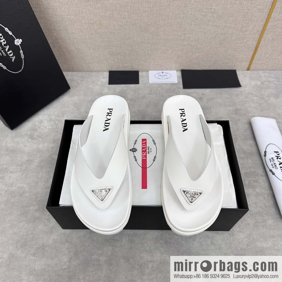 ๐๐P new Prada * Prada-da, new men's leather flip-flops