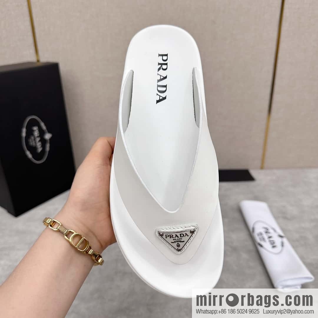 ๐๐P new Prada * Prada-da, new men's leather flip-flops