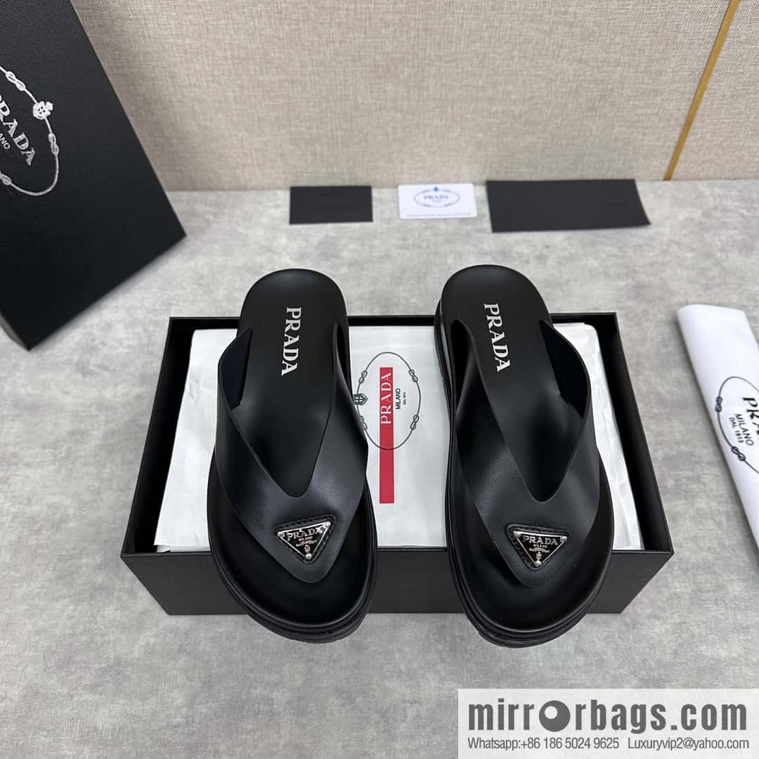 ๐๐P new Prada * Prada-da, new men's leather flip-flops