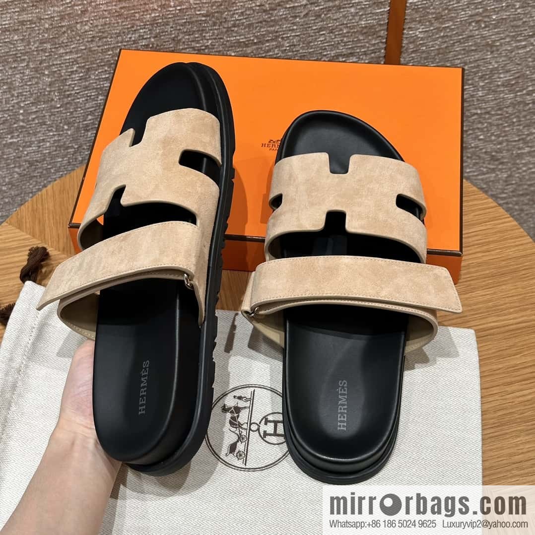 HERMES 225 CHYPRE SANDAL uncle shoes, suede/Chamois leather marble beige/Cream-coloured