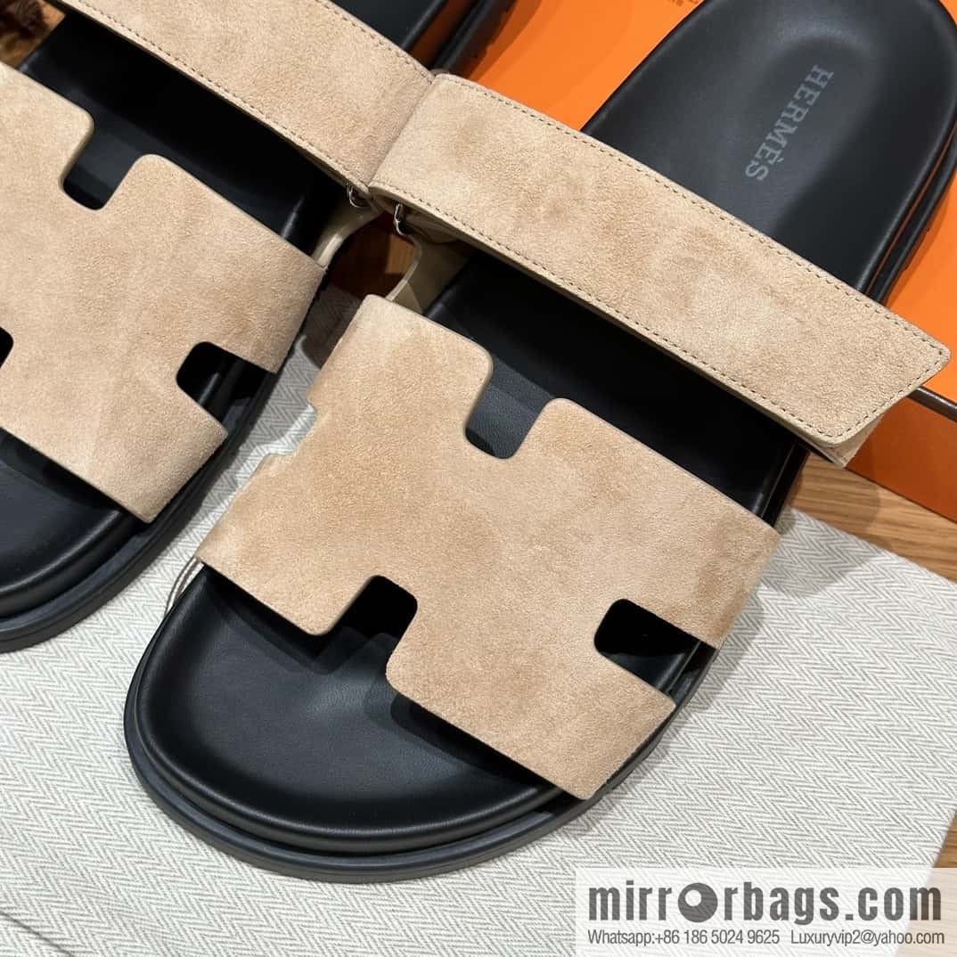 HERMES 225 CHYPRE SANDAL uncle shoes, suede/Chamois leather marble beige/Cream-coloured