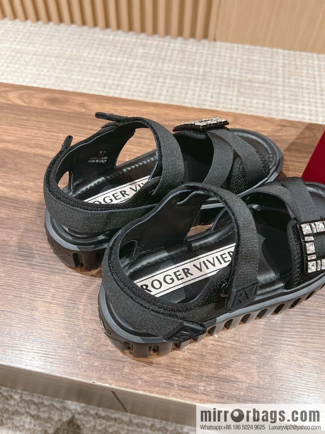 ππ¨π ππ« ππ’π―π’ππ« ππ‘π’ππ€ ππ«ππ€π€π²# Roger Vivia Diamond Button Sandals