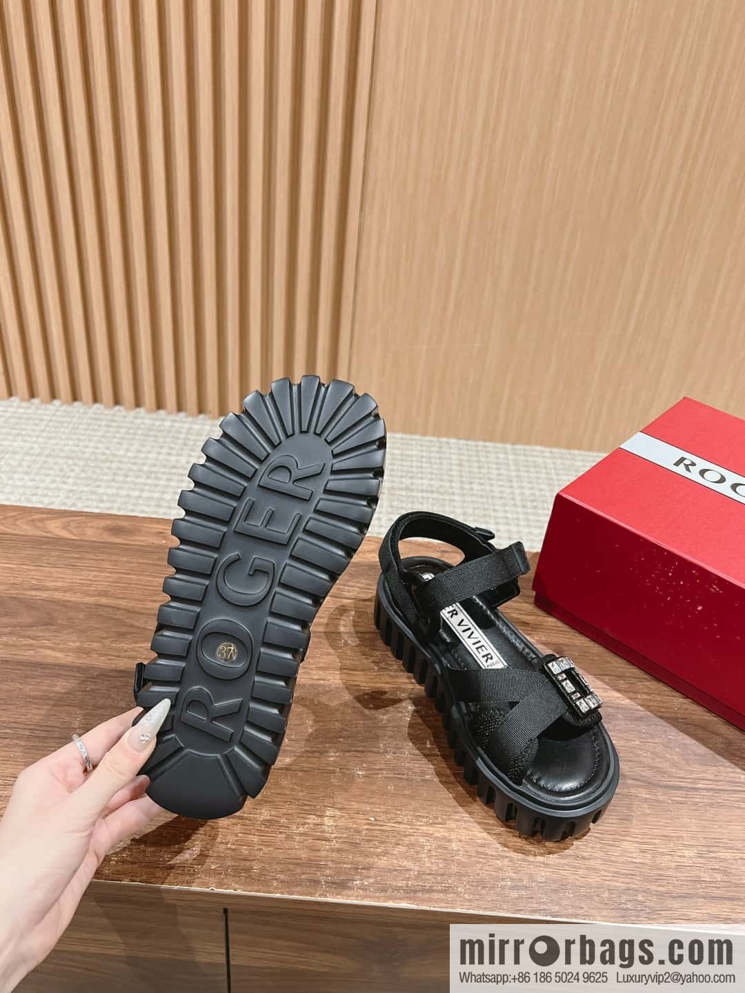 ππ¨π ππ« ππ’π―π’ππ« ππ‘π’ππ€ ππ«ππ€π€π²# Roger Vivia Diamond Button Sandals