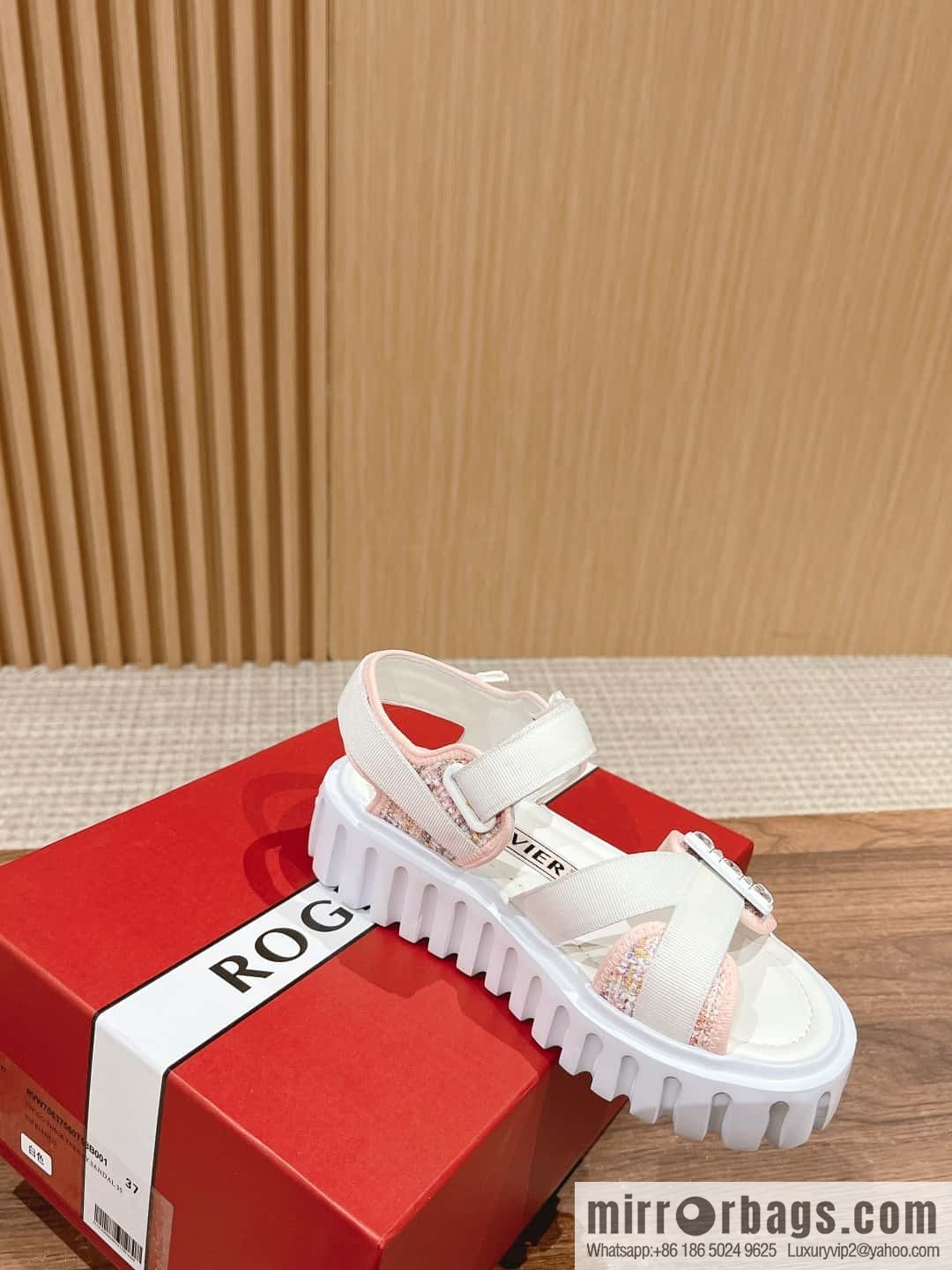 ππ¨π ππ« ππ’π―π’ππ« ππ‘π’ππ€ ππ«ππ€π€π²# Roger Vivia Diamond Button Sandals