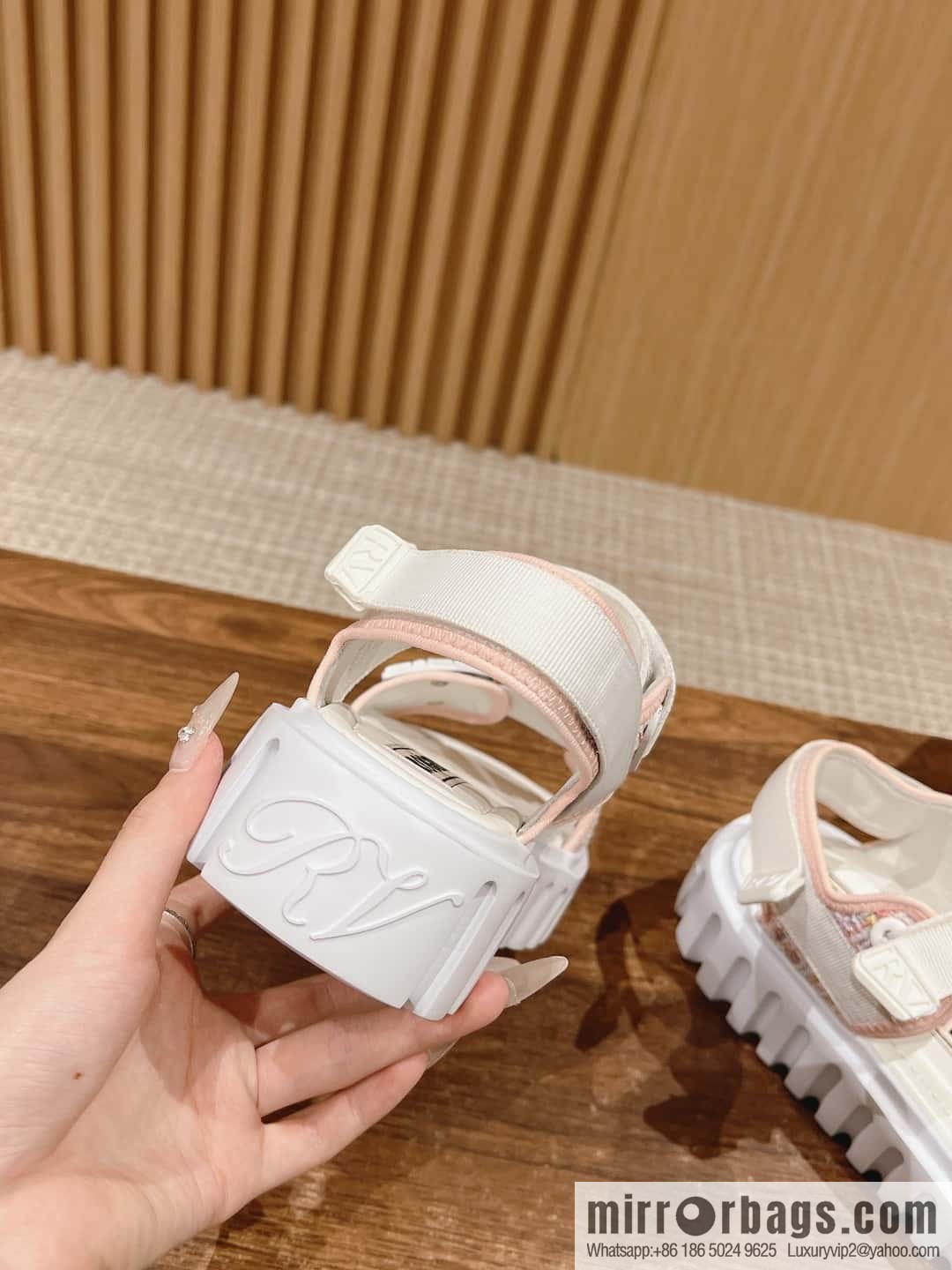 ππ¨π ππ« ππ’π―π’ππ« ππ‘π’ππ€ ππ«ππ€π€π²# Roger Vivia Diamond Button Sandals