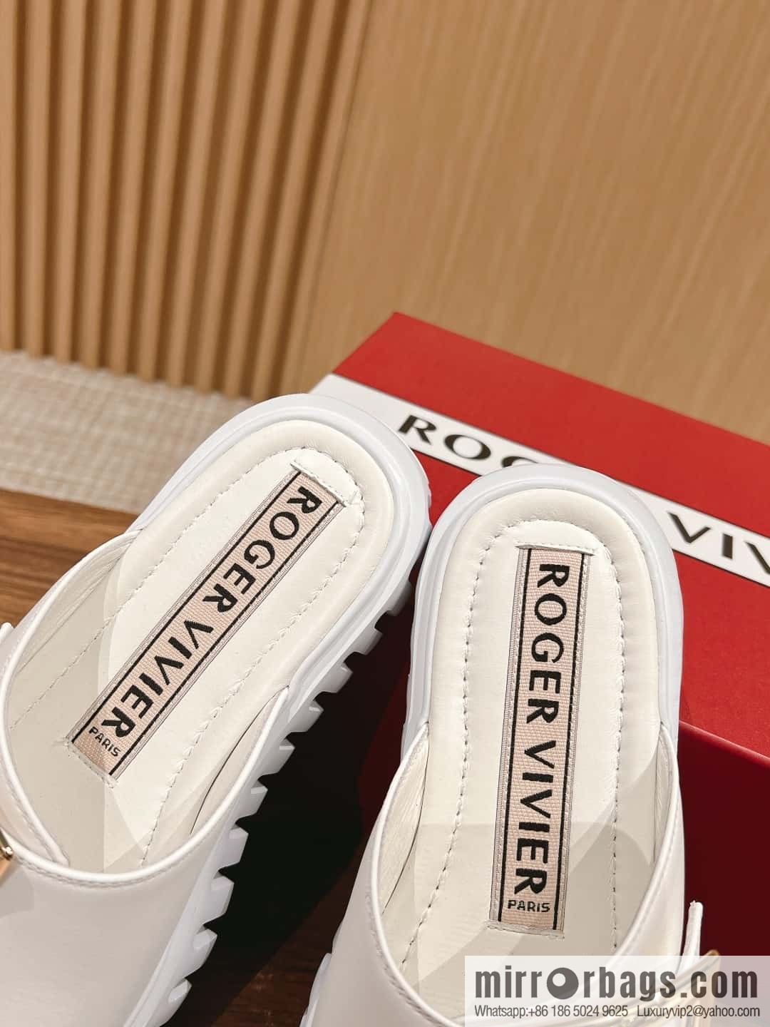 πππππ ππππππ Roger Vivia's new cookie platform slippers