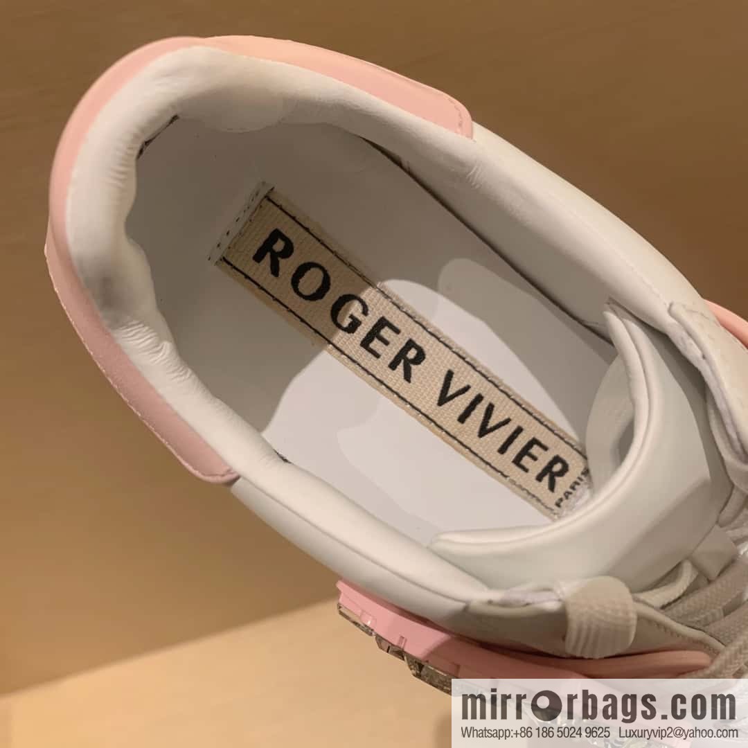 RV Top Version Drill Buckle Casual Roger vivier Spring/Summer 2024 🍃 Drill Buckle Casual!