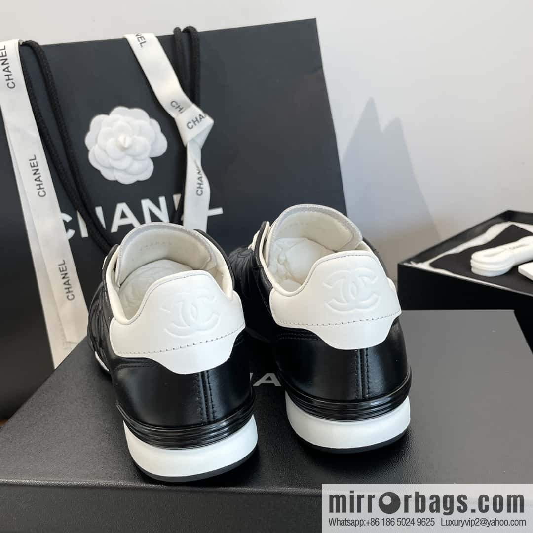 CHANEL Xiaoxiang Latest rhombus third generation, double C football shoes⚽