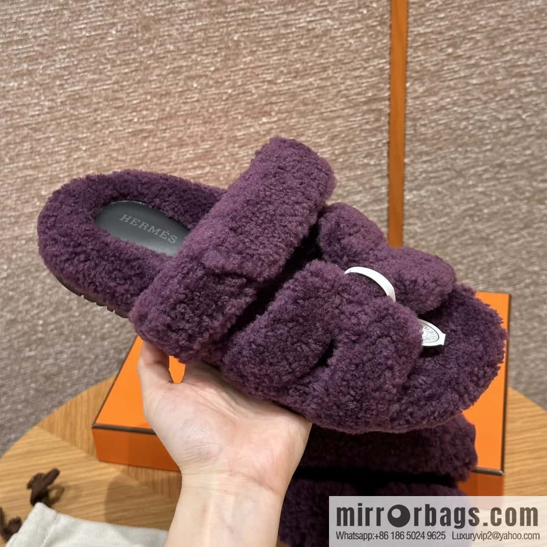 HERMES 225 CHYPRE SANDAL uncle shoes, woolskin/grape purple/59/Raisin