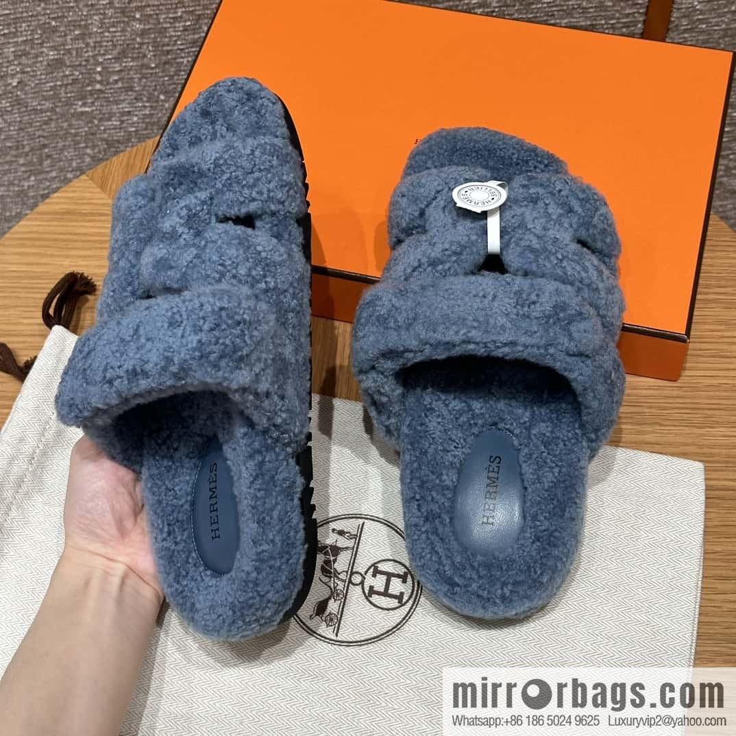 HERMES 225 CHYPRE SANDAL uncle shoes, woolskin/blue/blue