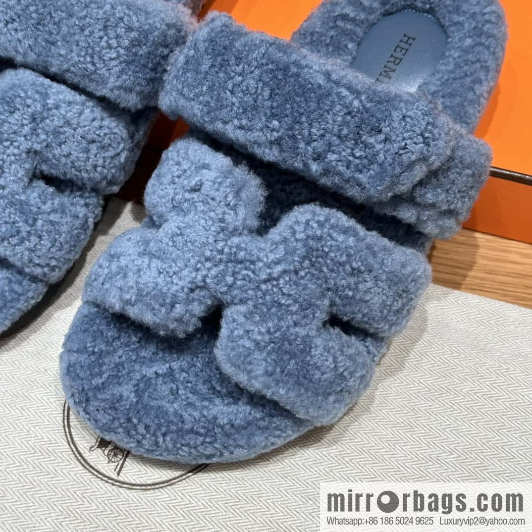 HERMES 225 CHYPRE SANDAL uncle shoes, woolskin/blue/blue