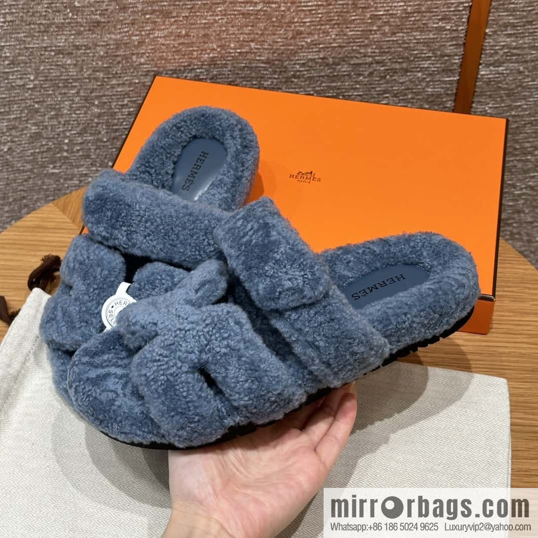 HERMES 225 CHYPRE SANDAL uncle shoes, woolskin/blue/blue