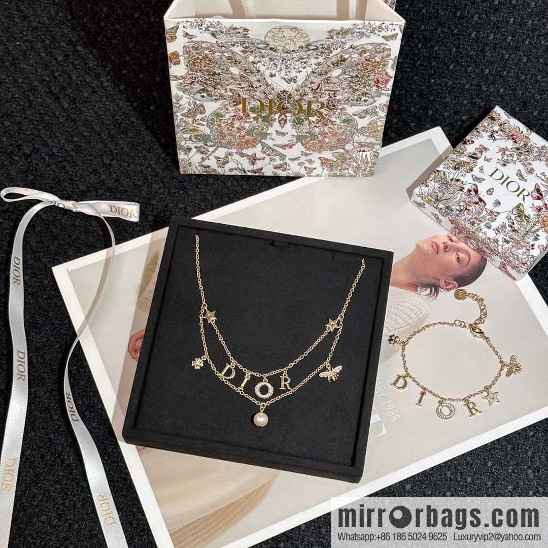 New ☑️ Dior fringed letter pentagram bracelet, necklace