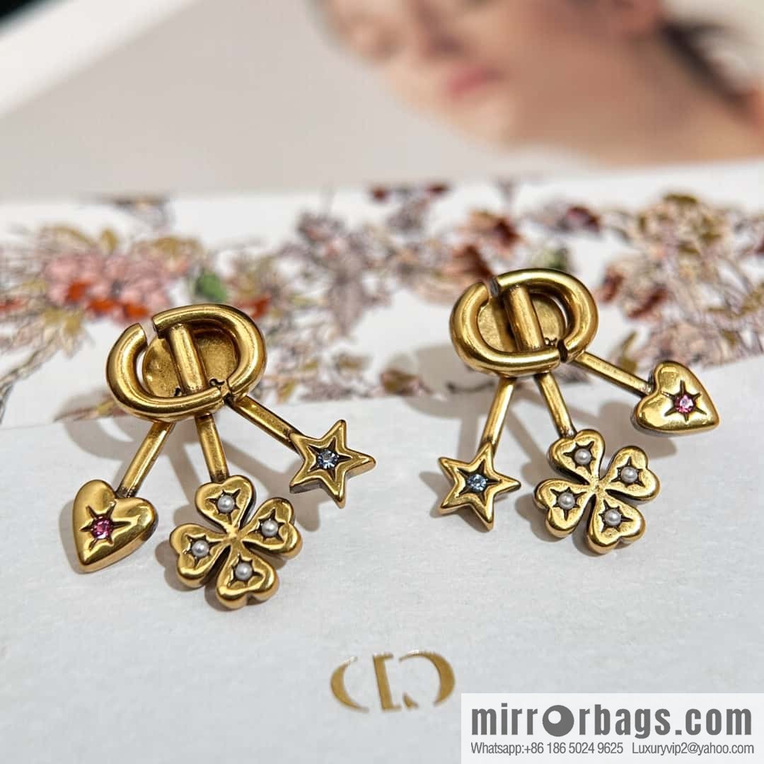 New ☑️ Dior CD Four Leaf Clover Peach Heart Pentagram Earrings