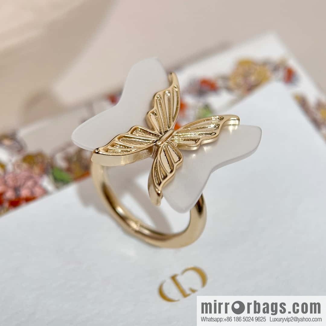 New ☑️ DIOR butterfly pearl ring