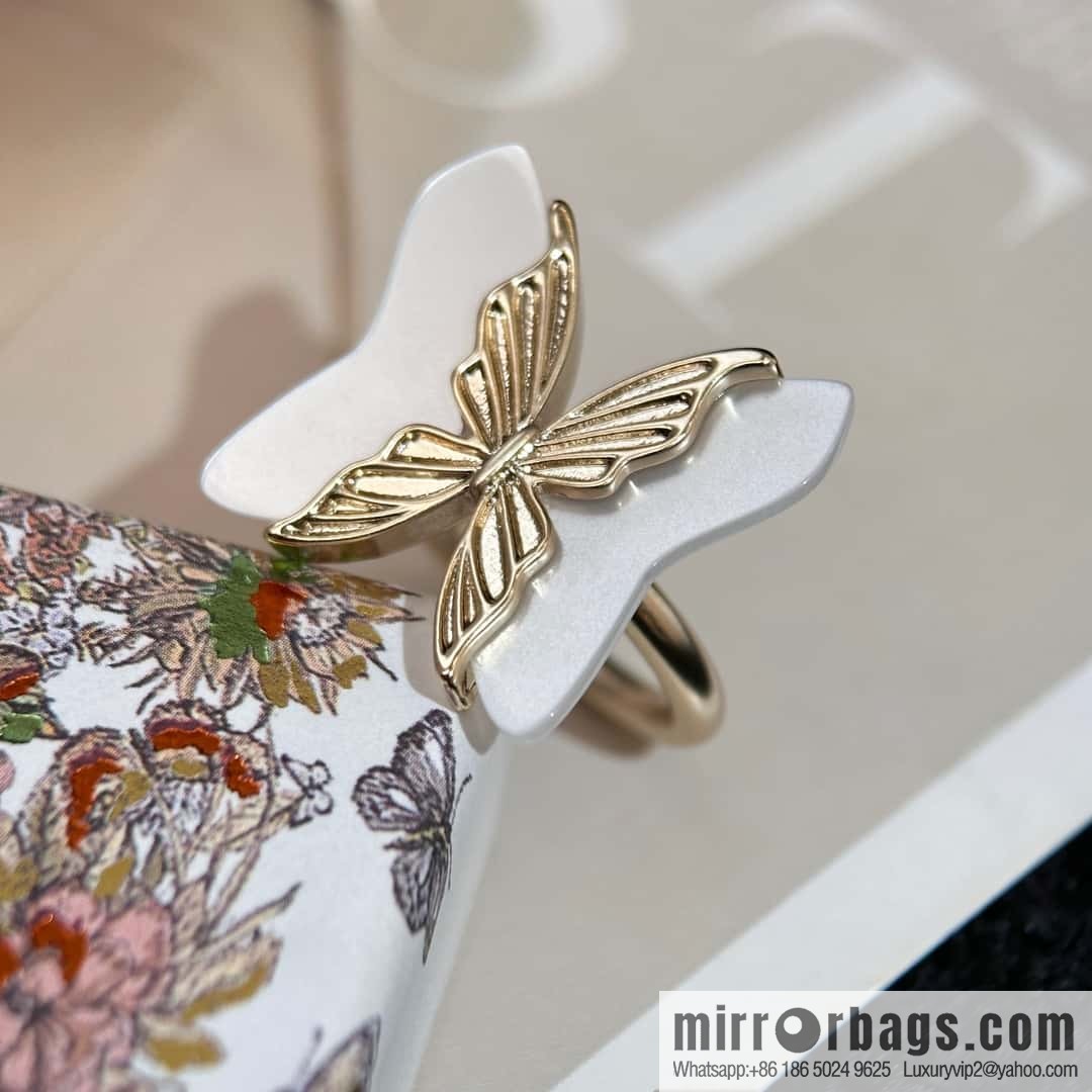 New ☑️ DIOR butterfly pearl ring
