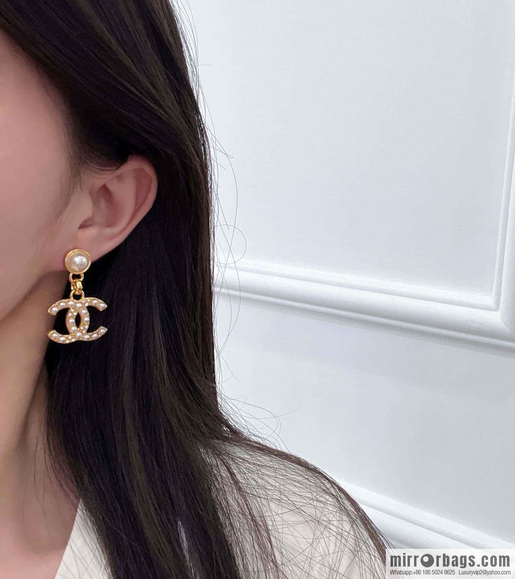 ❗️New ❗️ chanel stud earrings ☀️ new ☑️ chanel c2 double c pearl stud earrings ☀️