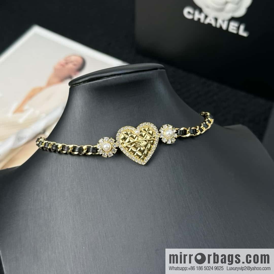❗️New ❗️ Chanel necklace ☀️ new ☑️ Chanel double c gold diamond peach heart love necklace ☀️