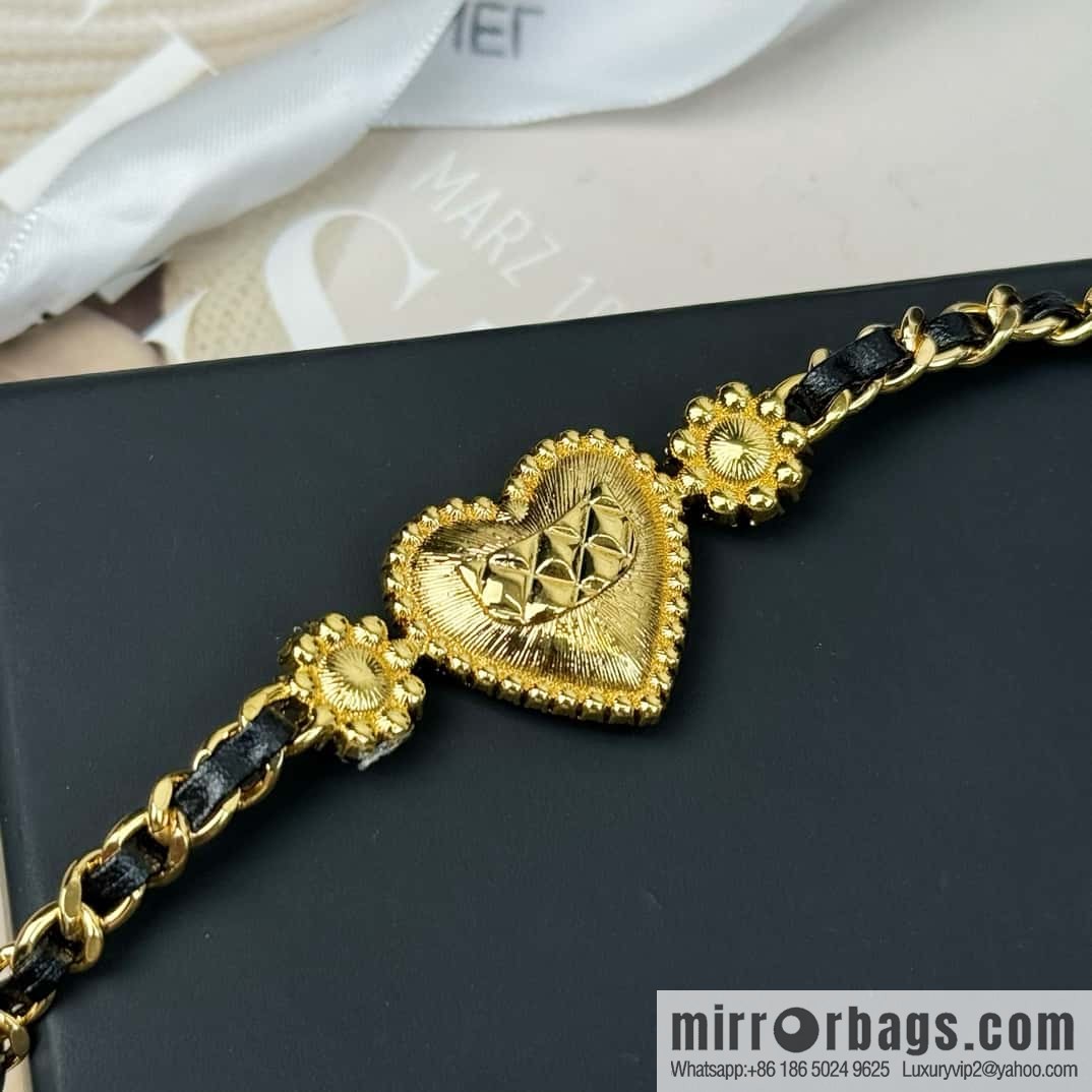 ❗️New ❗️ Chanel necklace ☀️ new ☑️ Chanel double c gold diamond peach heart love necklace ☀️