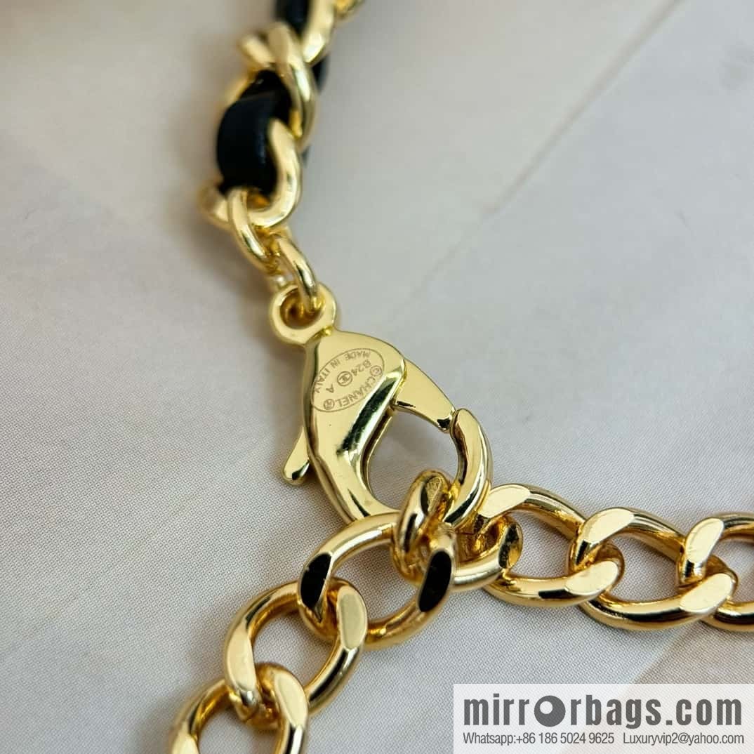 ❗️New ❗️ Chanel necklace ☀️ new ☑️ Chanel double c gold diamond peach heart love necklace ☀️