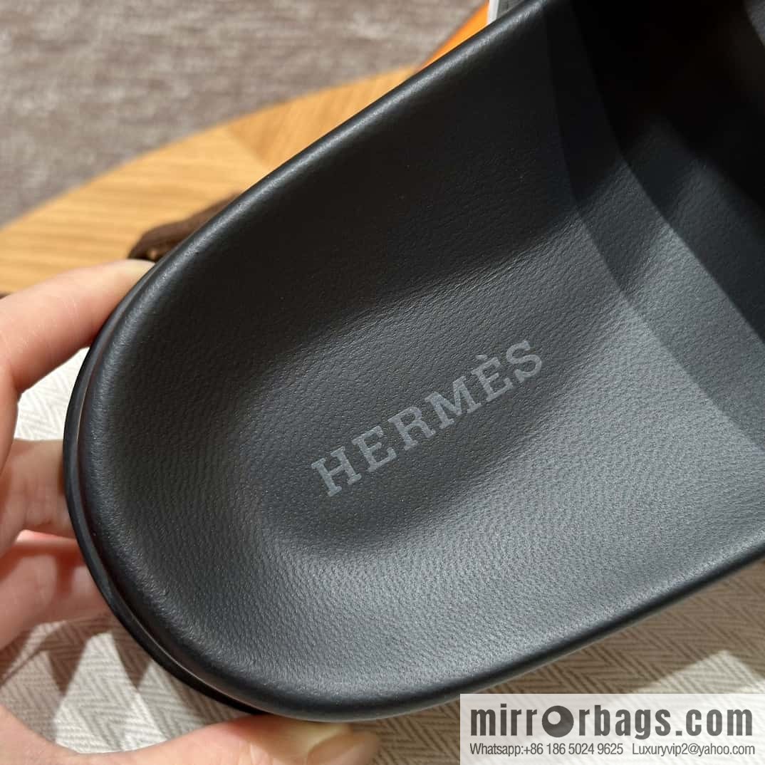 HERMES 180 CHYPRE SANDAL uncle shoes, palm print/Epsom pure white/Blanc