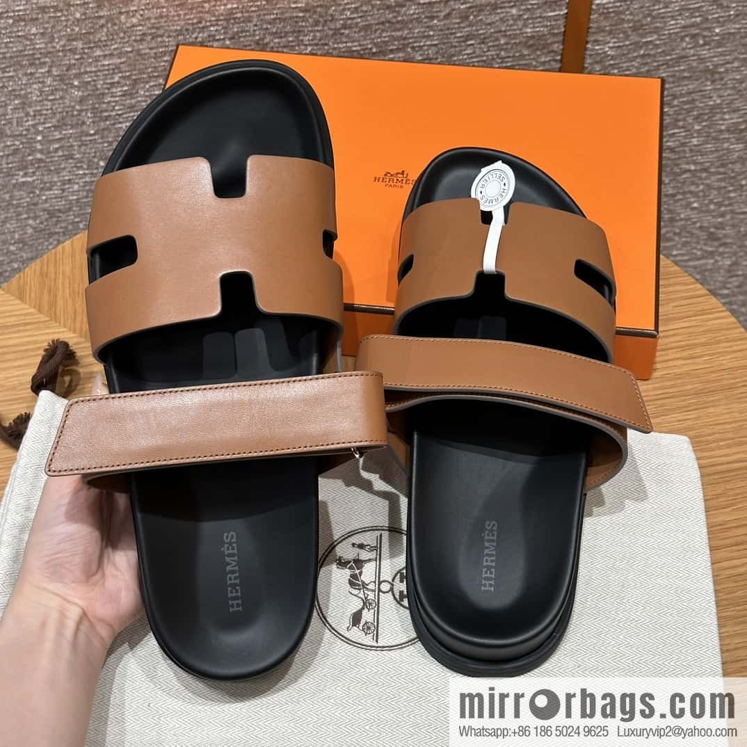 HERMES 180 CHYPRE SANDAL uncle shoes, lambskin/Natural lambskin lininh/Naturel