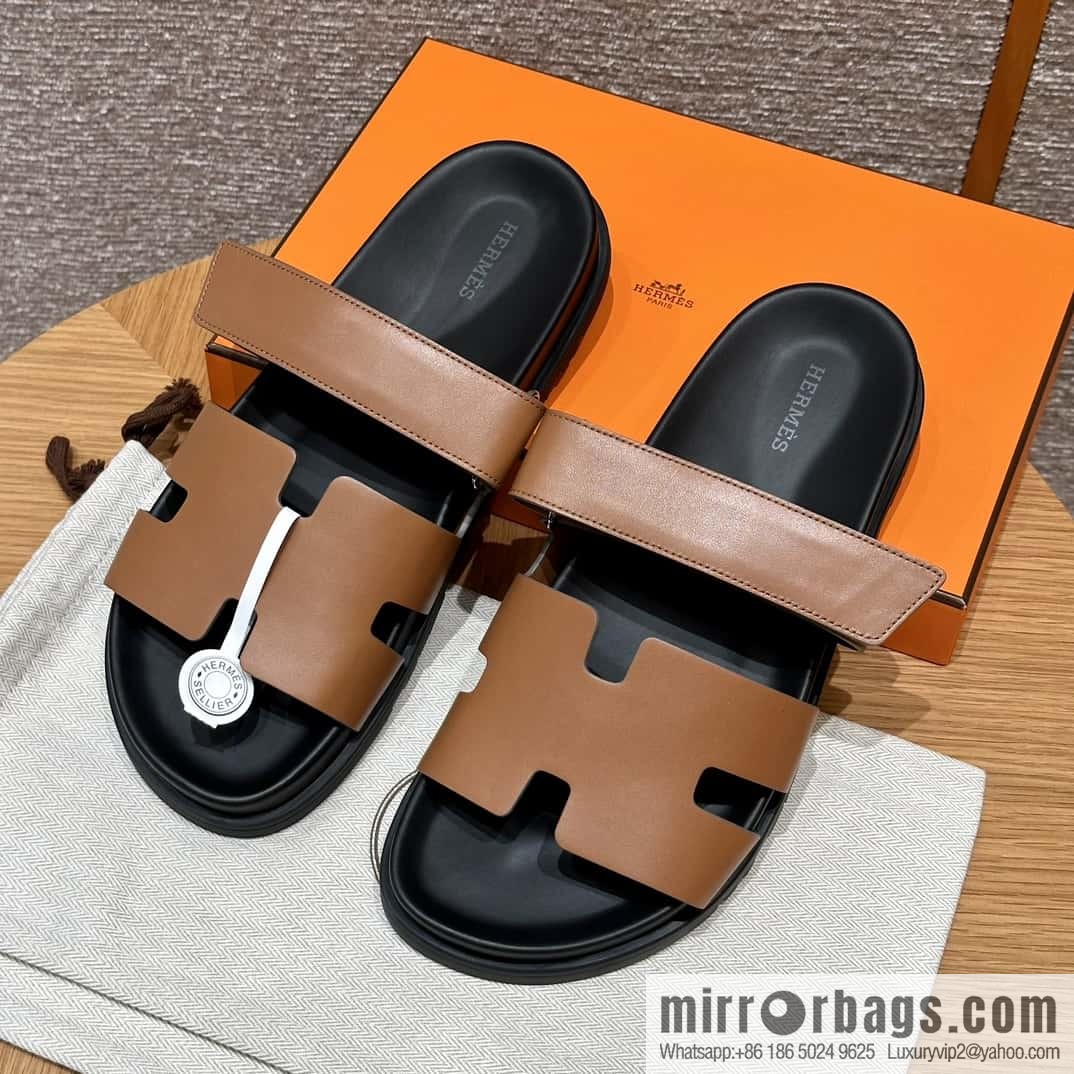 HERMES 180 CHYPRE SANDAL uncle shoes, lambskin/Natural lambskin lininh/Naturel