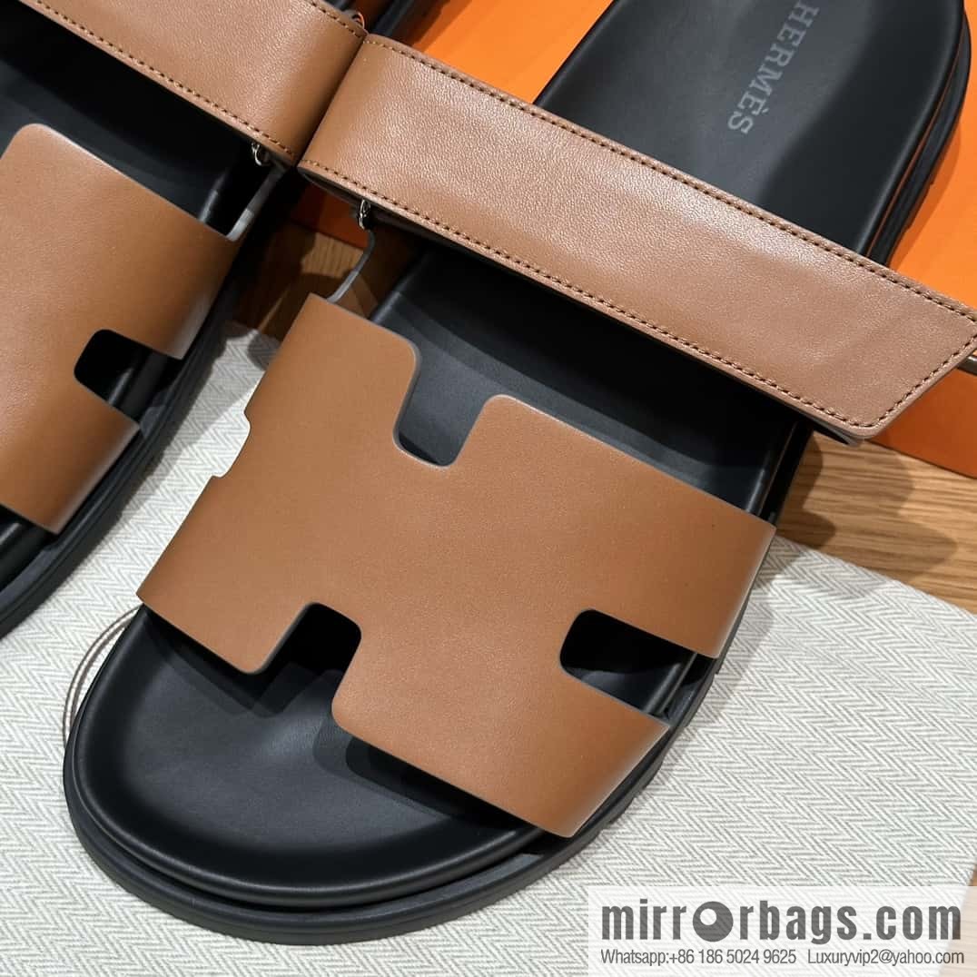 HERMES 180 CHYPRE SANDAL uncle shoes, lambskin/Natural lambskin lininh/Naturel
