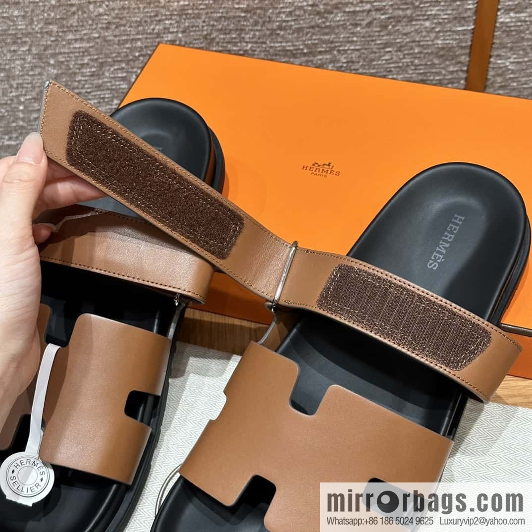 HERMES 180 CHYPRE SANDAL uncle shoes, lambskin/Natural lambskin lininh/Naturel