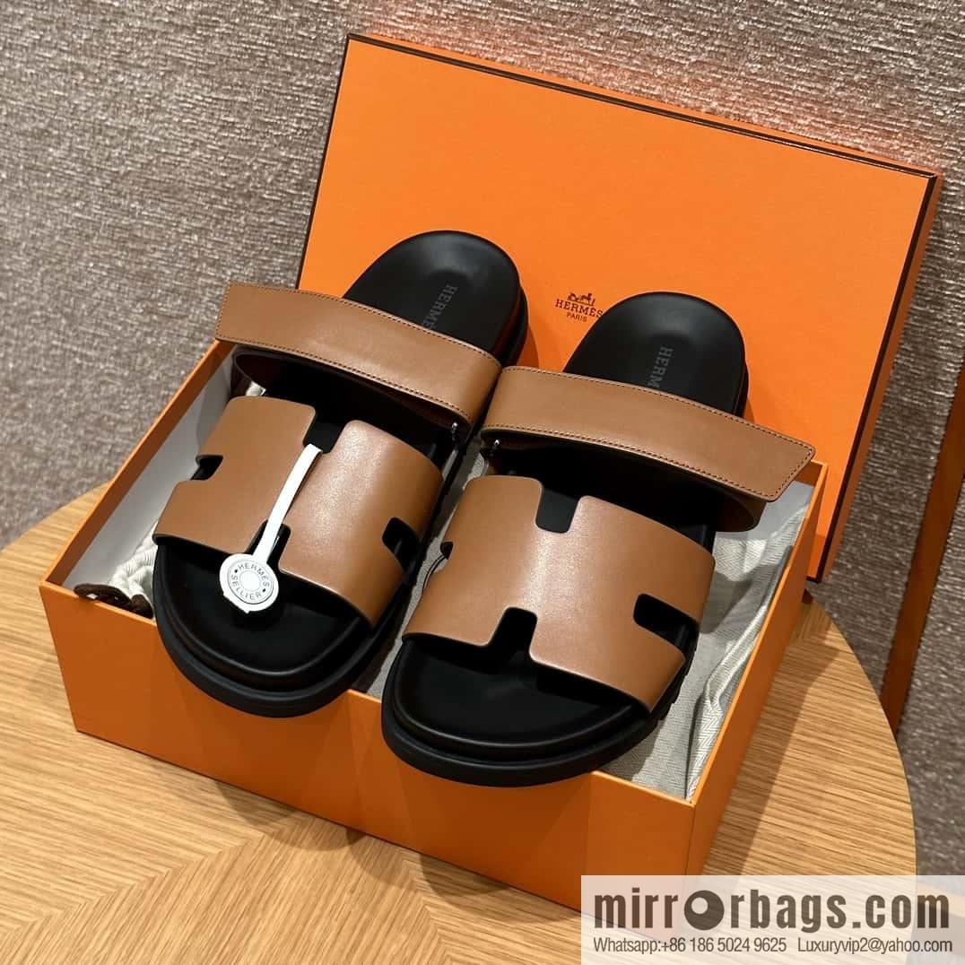 HERMES 180 CHYPRE SANDAL uncle shoes, lambskin/Natural lambskin lininh/Naturel