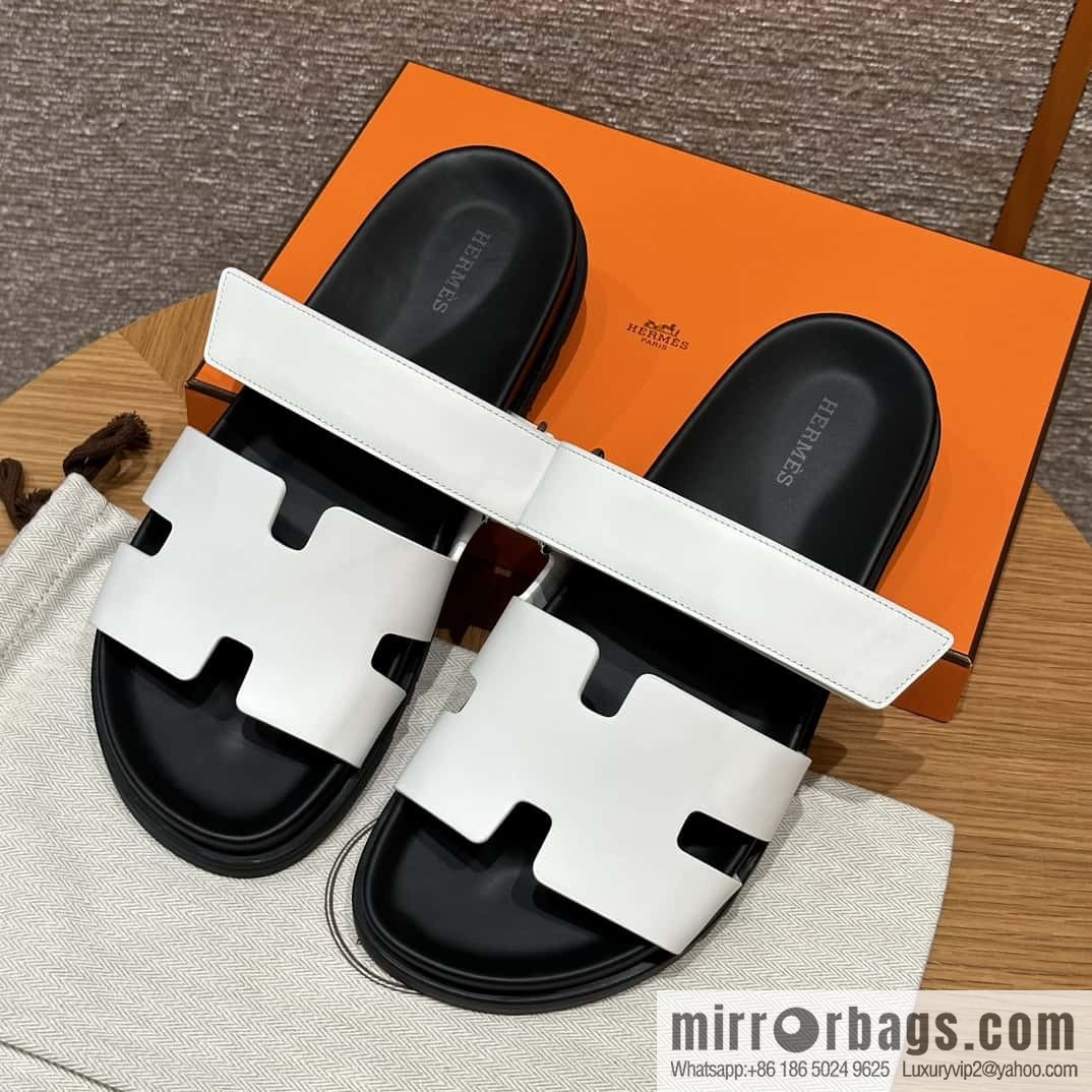HERMES 180 CHYPRE SANDAL uncle shoes, lambskin/Natural lambskin lininh white/01/Blanc